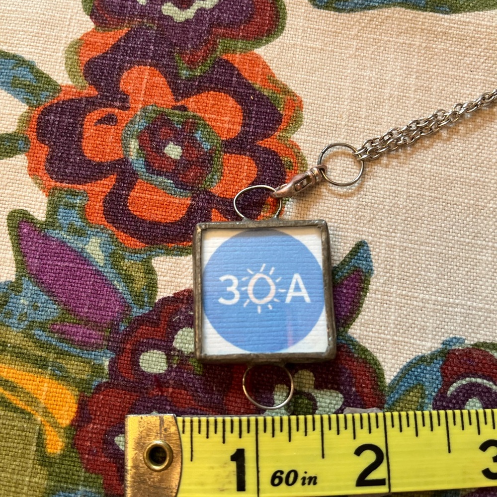 30A Shines necklace